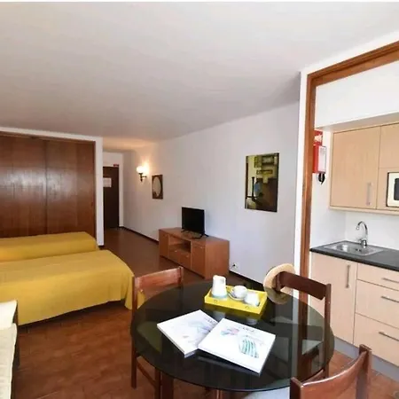 Apartamento Apartamento T0 - Praia Maria Luisa *
